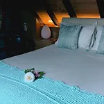 Casas De Pedra Camacha (Madeira)