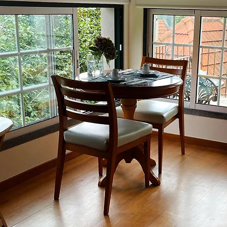 Casas De Pedra 农家乐 *