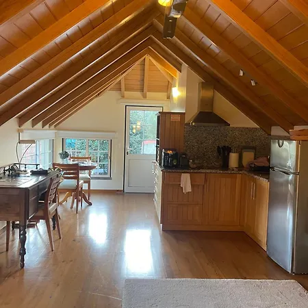 Casas De Pedra * Camacha (Madeira)