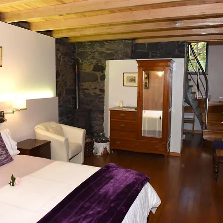 Casas De Pedra *