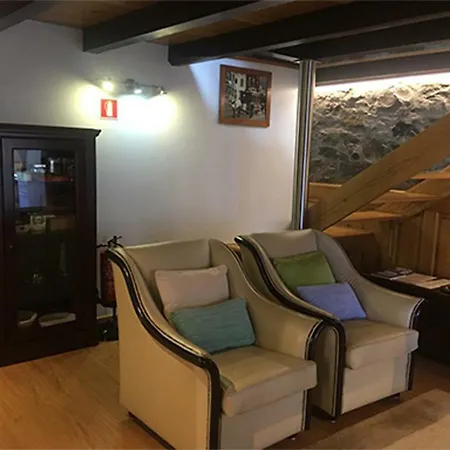 Casas De Pedra * Camacha (Madeira)