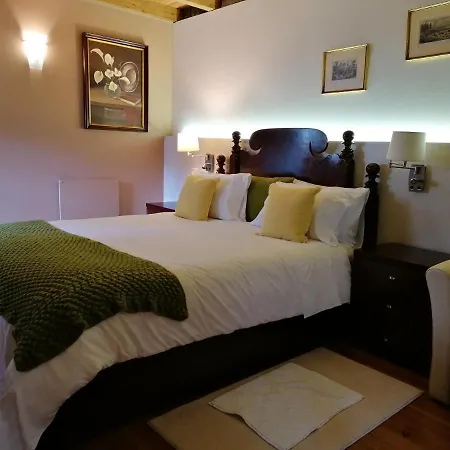 Casas De Pedra Camacha (Madeira)