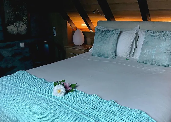 Casas De Pedra Camacha (Madeira)