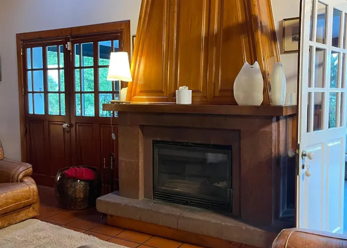 Casas De Pedra * Camacha (Madeira)