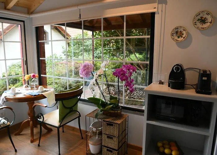 Casas De Pedra * Camacha (Madeira)